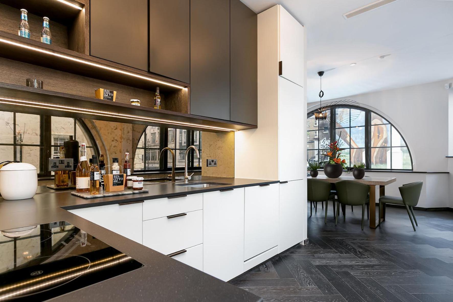 Shh! Oxford St Dream-Come-True Fam Design Hot Spot Londra Dış mekan fotoğraf