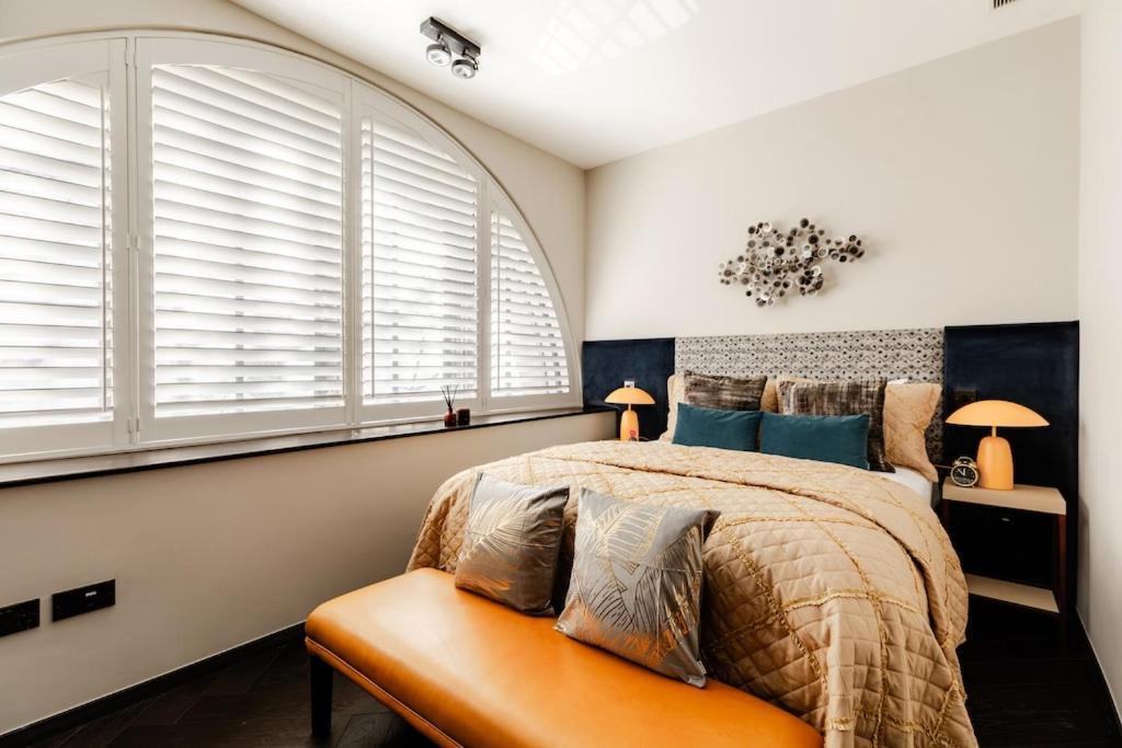 Shh! Oxford St Dream-Come-True Fam Design Hot Spot Londra Dış mekan fotoğraf